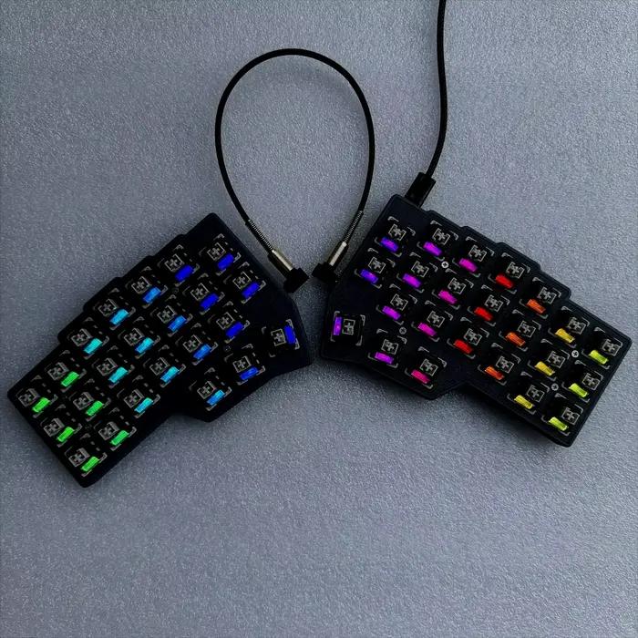 Corne V4 Kit de clavier divisé Support personnalisé flacon filaire rvb échange à chaud claviers méca