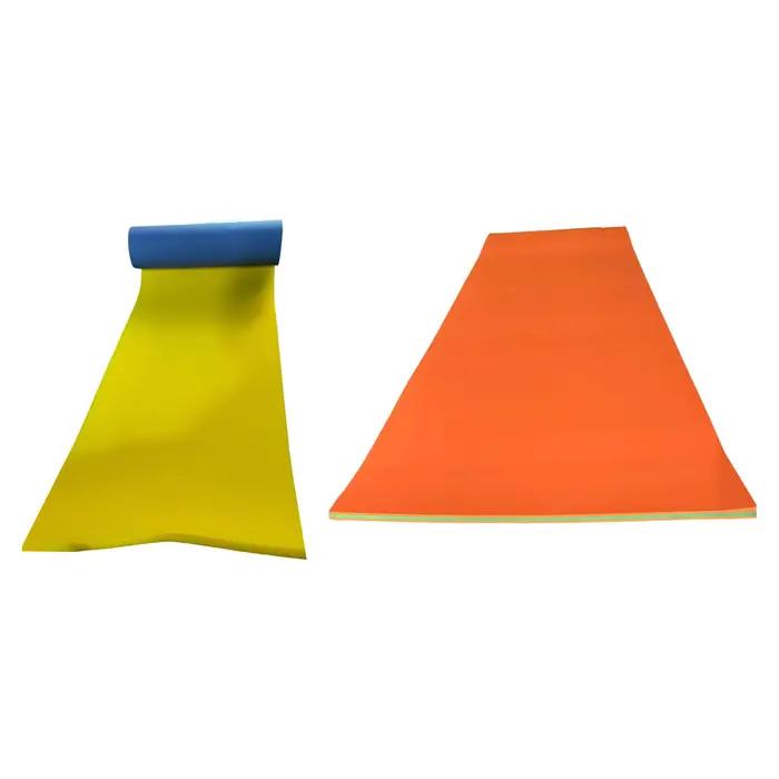 Tapis flottant d'eau 5,9 pieds x 1,8 pieds, matelas enroulable en mousse pour piscine haute densité, pour jouer, fête sur le lac, piscine, plage