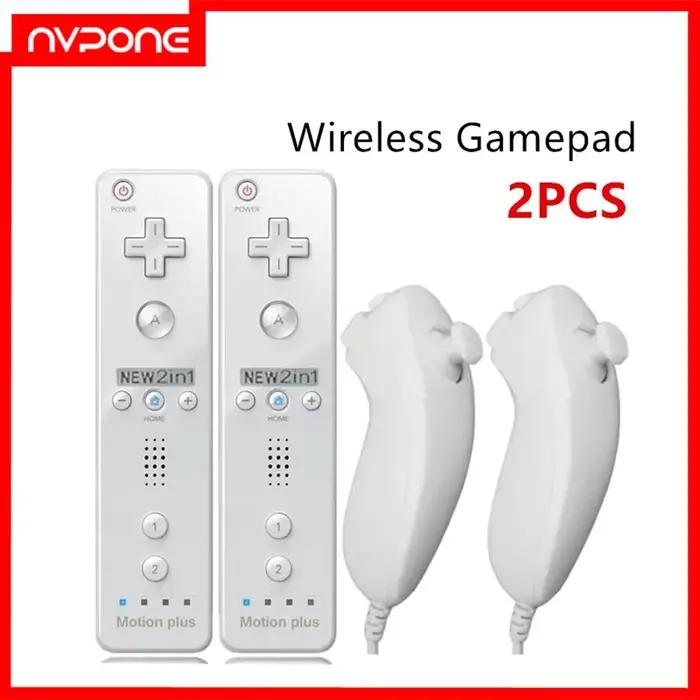 Une paire de télécommandes avec contrôleur Nunchuck pour le contrôle des jeux Wii pour manette de jeu sans fil de console Wii avec Motion Plus