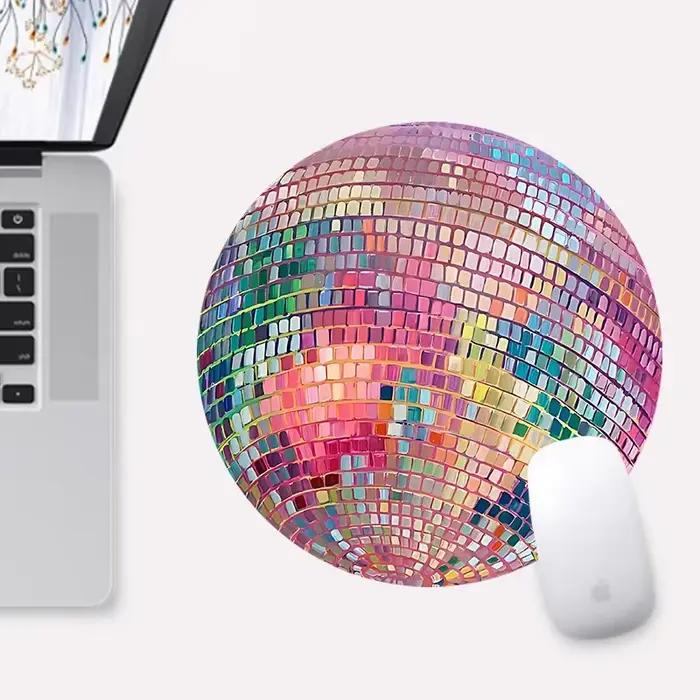 Tapis de souris rond en caoutchouc rose avec boule Disco