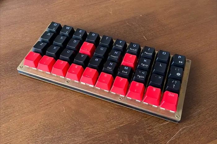 P40 Ortho clavier 40% rvb en ligne filaire QMK