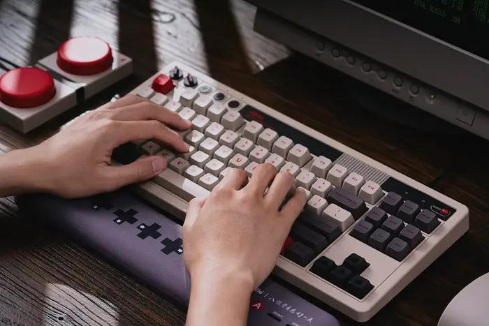 8Bitdo Clavier mécanique rétro