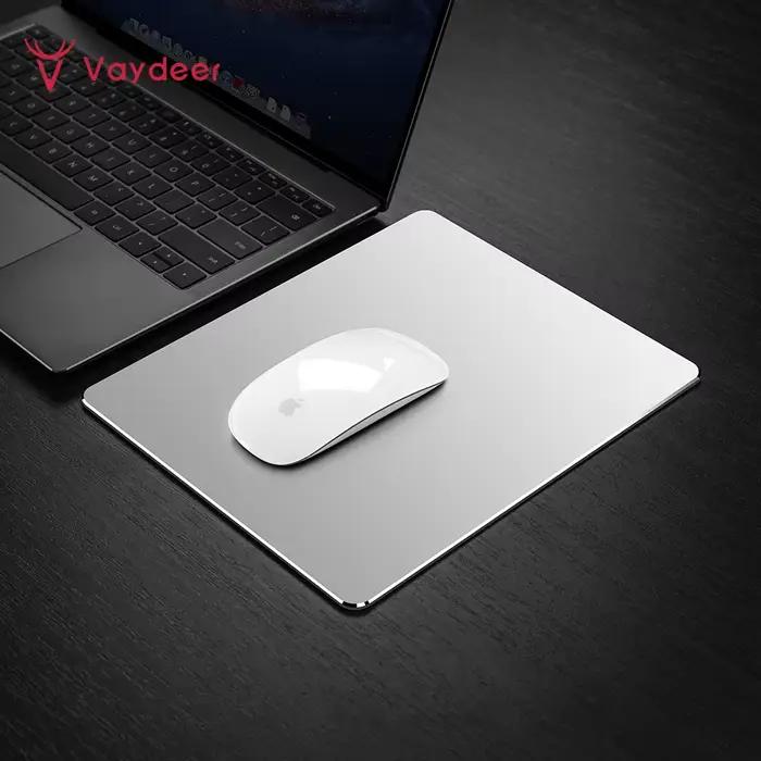 Tapis de souris en métal et aluminium