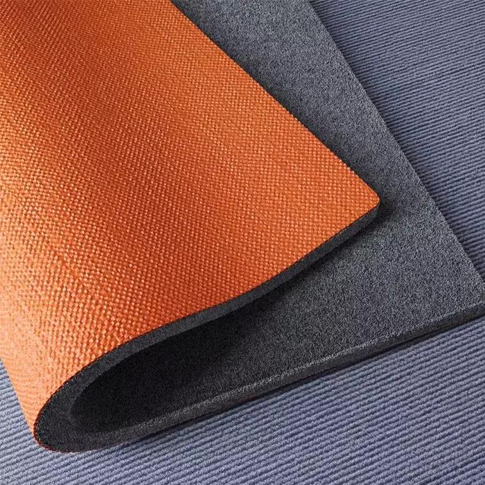 Tapis en peluche antichoc pour chaises de gaming