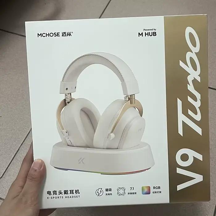 MCHOSE V9 Turbo casque de jeu de charge sans fil sur l'oreille quatre modes avec Microphone