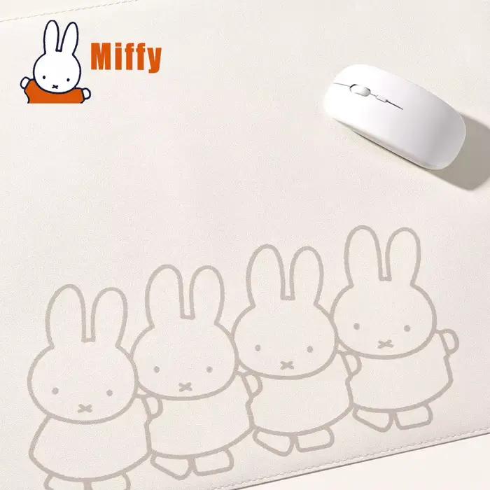 Grand tapis de souris Kawaii Miffy