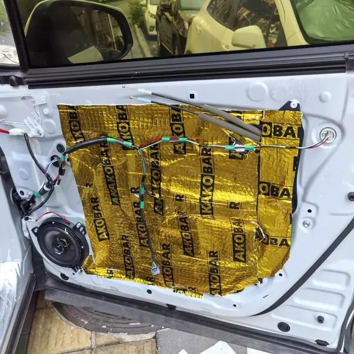 Matériaux insonorisants et amortissants pour l'automobile, tapis insonorisants pour voiture, panneaux insonorisants pour l'audio automobile, panneaux amortissants pour haut-parleurs de voiture