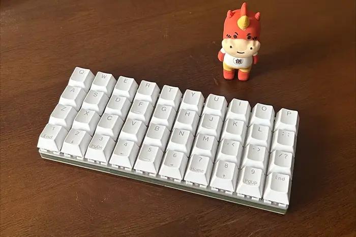 P40 Ortho clavier 40% rvb en ligne filaire QMK