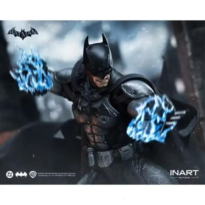 INART "Batman: Arkham Origins" Figurine d'action Batman version endommagée par la bataille 1/12