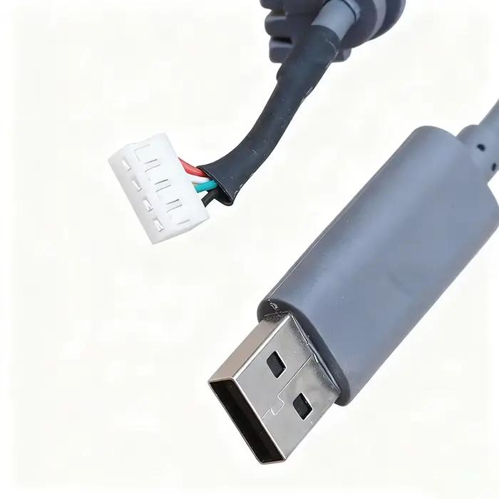 Le câble USB avec anneau magnétique