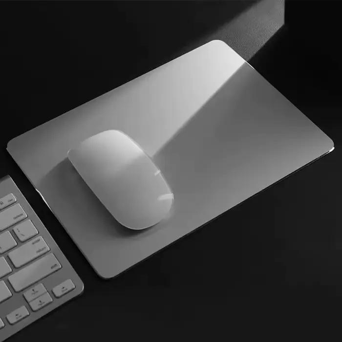 Tapis de souris en métal aluminium