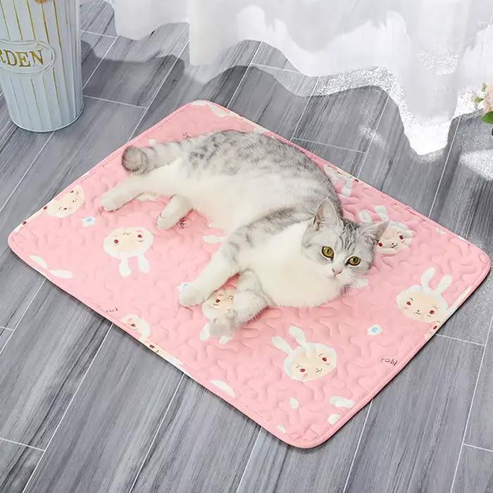 Tapis de pipi lavable pour animaux de compagnie, tapis réutilisable pour chiens, lit d'urine lavable, tapis d'entraînement pour chien, quatre saisons, tapis d'urine pour animaux de compagnie