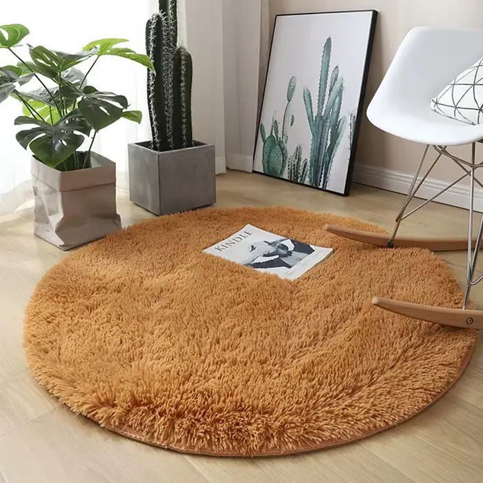 Tapis rond en laine pelucheuse