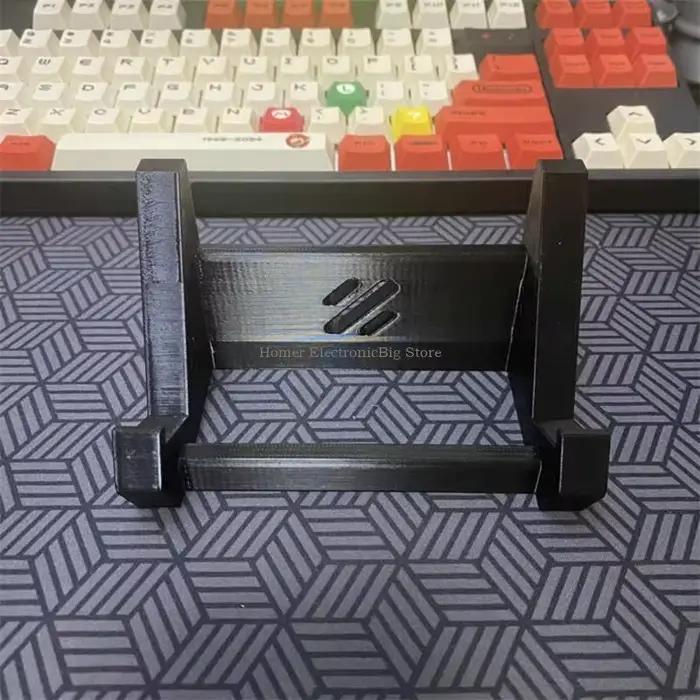 Support clavier mécanique pour plate-forme