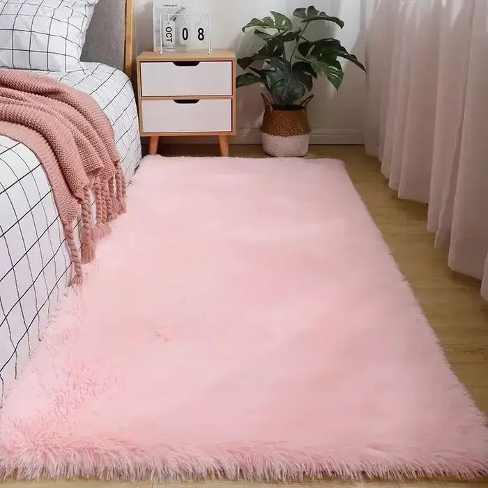 Tapis moelleux en peau de mouton blanc crème