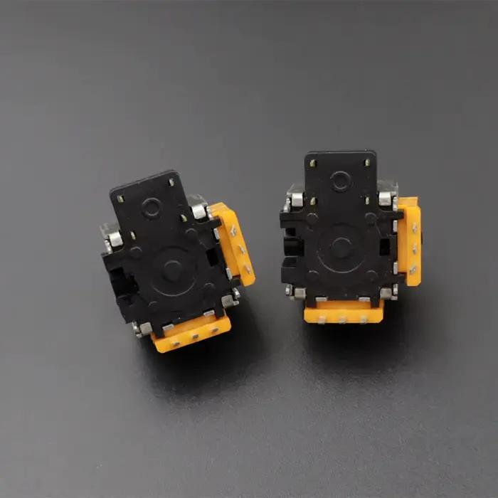 1-2 manettes PS4 - Couleur jaune Puoya