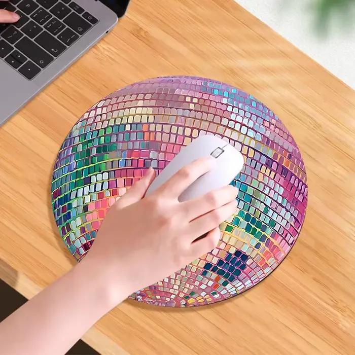 Tapis de souris rond en caoutchouc rose avec boule Disco
