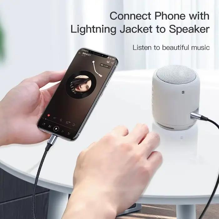 Rains to 3.5mm Jack AUX Cable