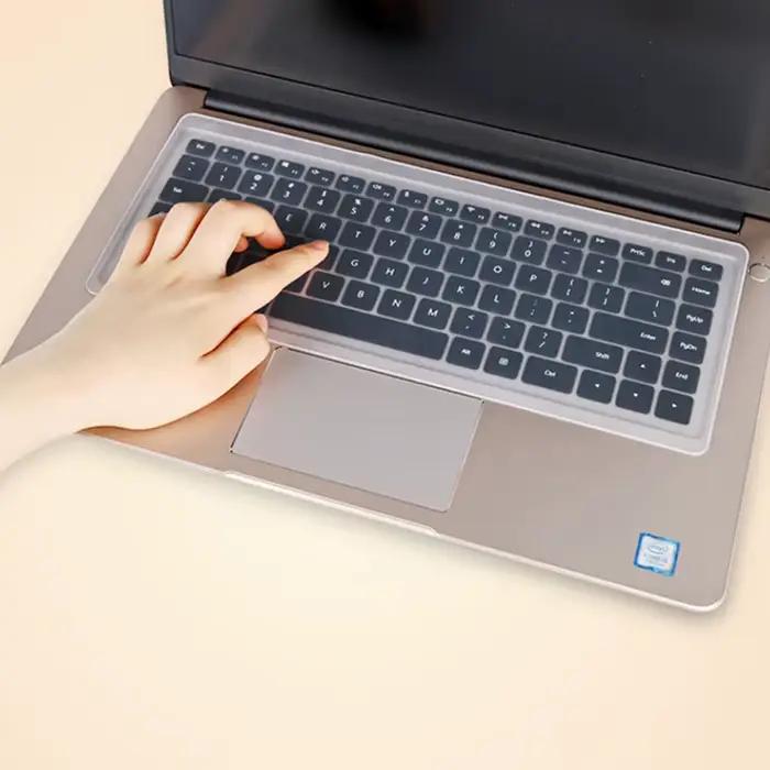 Housse de protection universelle pour clavier