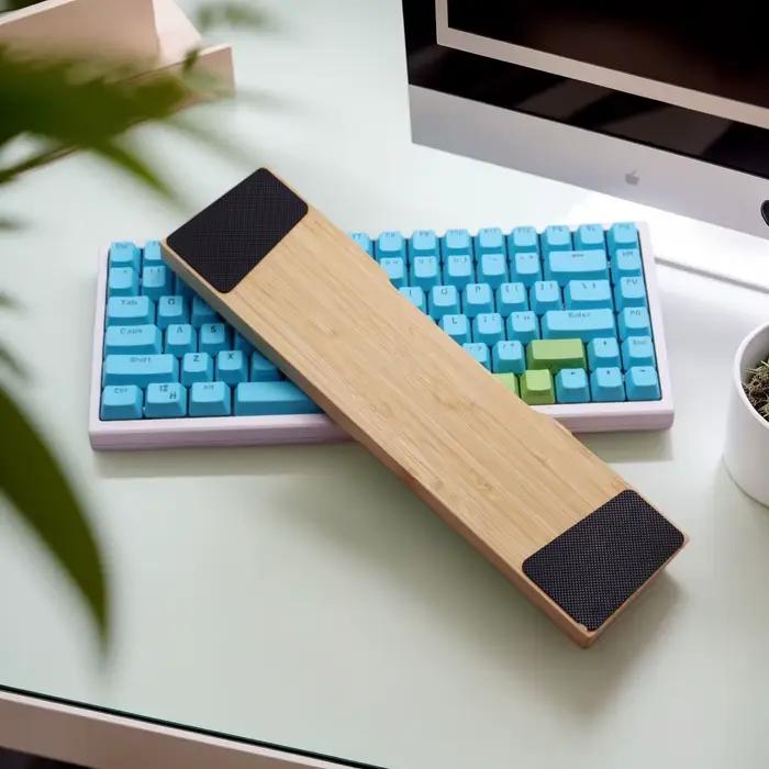 Repose-main en bois de bambou pour clavier mécanique