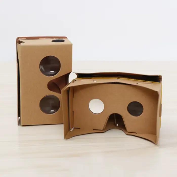 Lunettes de réalité virtuelle en carton