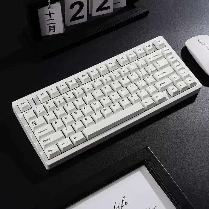 Clavier mécanique GMK BOW
