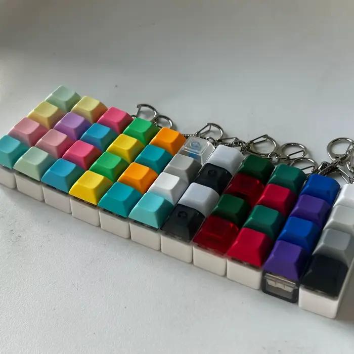 Relaxant bricolage clavier Fidget porte-clés Keycap touches bouton Clicker jouet soulagement du Stress passez le temps