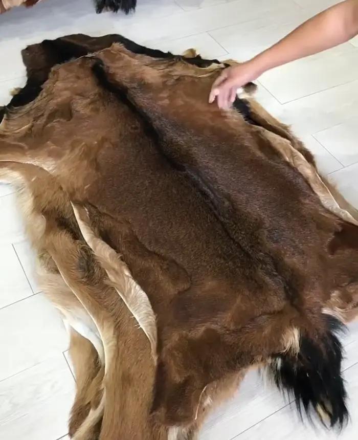 Tapis de zone unique en peau de chèvre naturelle