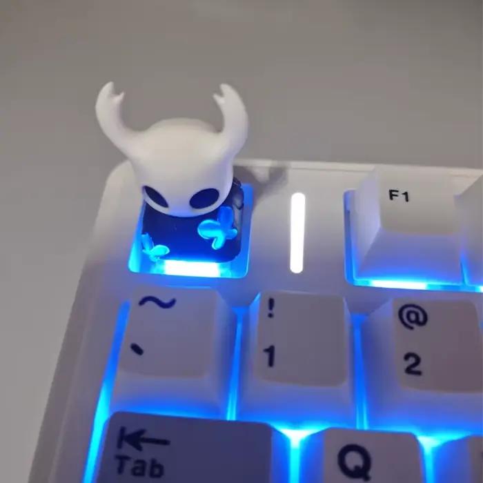 Creux chevalier Keycap Transmission de la lumière mignon personnalité résine mécanique clavier accessoire Anime unique