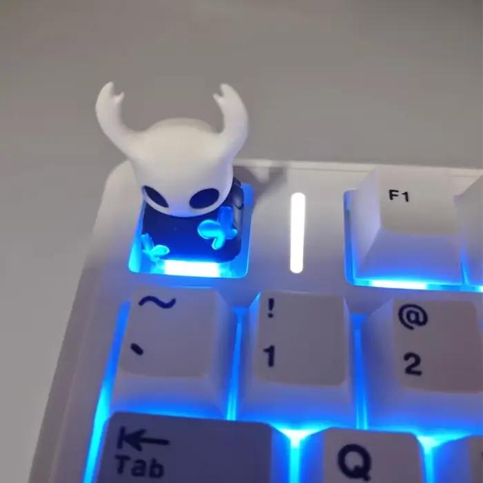 Creux chevalier Keycap Transmission de la lumière mignon personnalité résine mécanique clavier accessoire Anime unique
