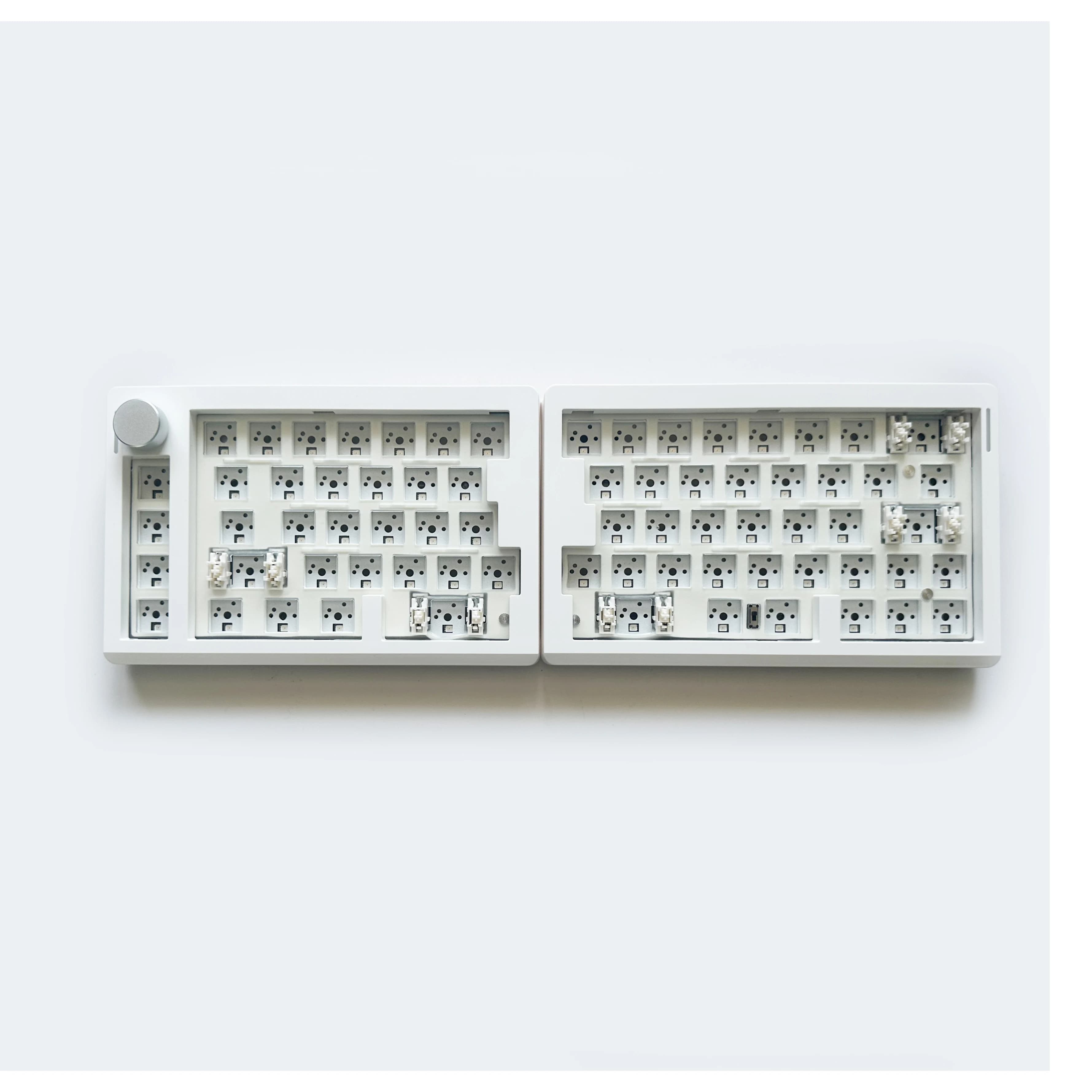 Kit de clavier mécanique de jeu personnalisé de type fendu GMK70, joint remplaçable à chaud, clavier