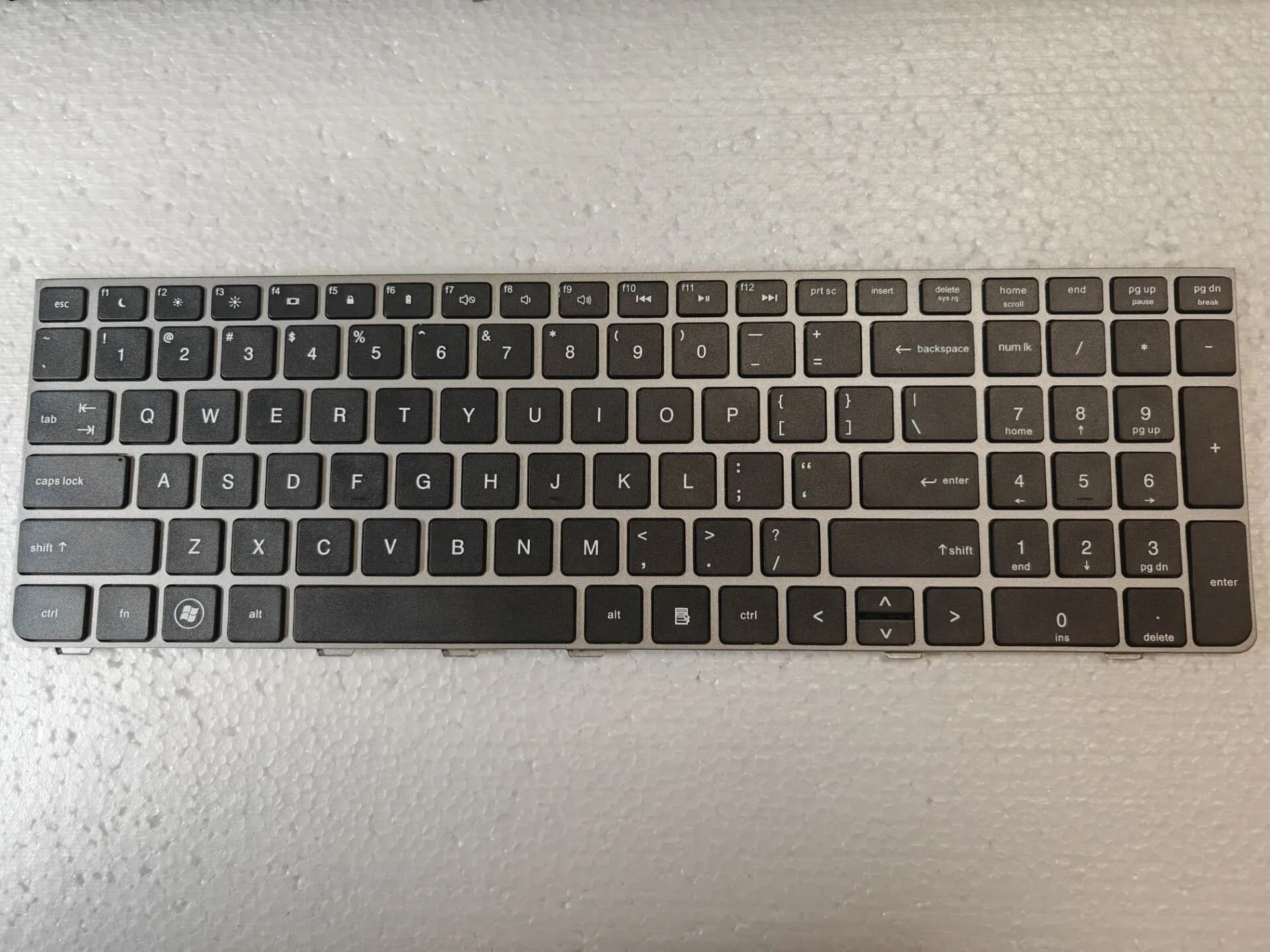 Clavier d'ordinateur portable avec cadre argenté, HP ProPle4530 S, 4535S, 4730S, 4740S, 4735S, dispo