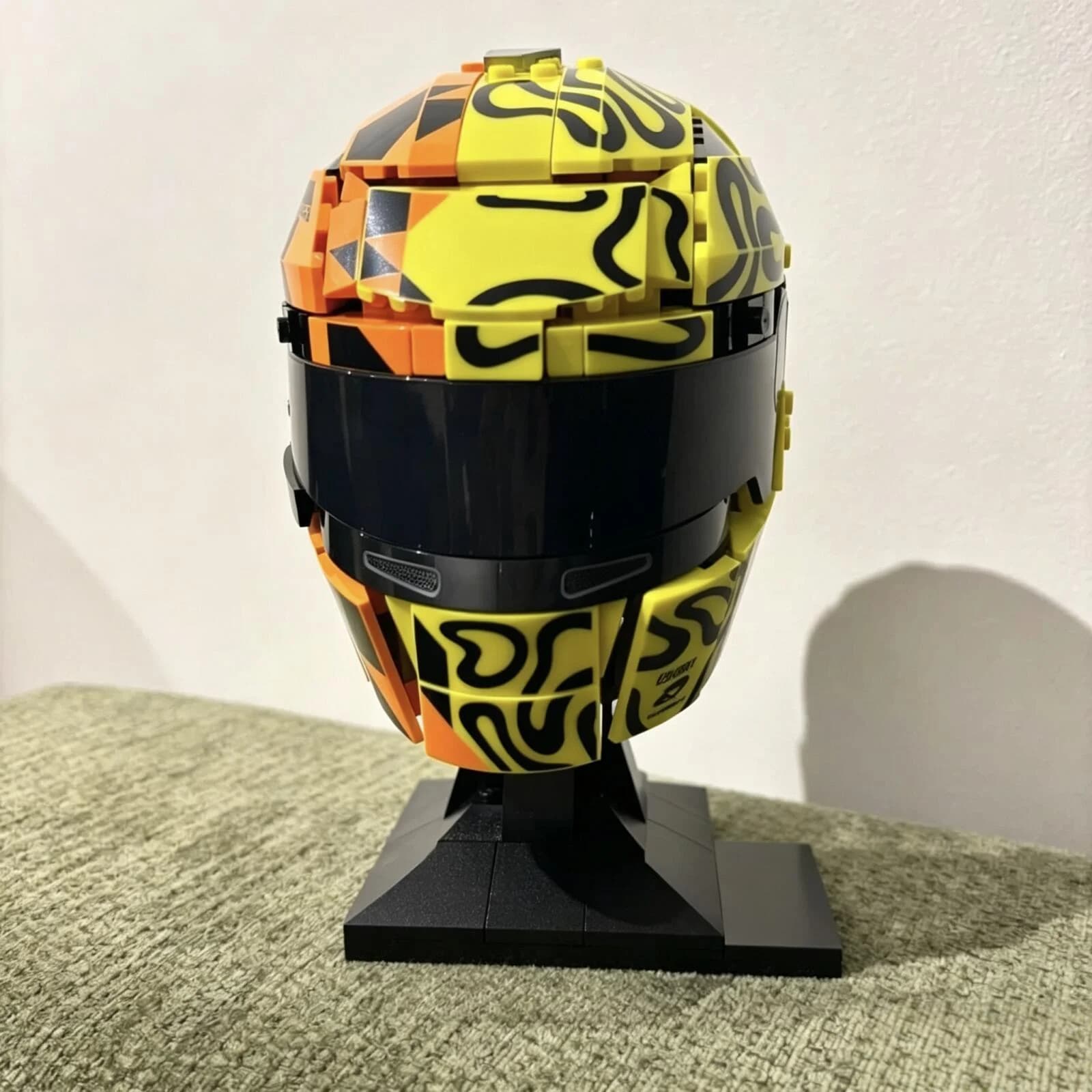 Nouveau 2026 – Modèle de casque de pilote de course Lando Norris jaune, 793 pièces, blocs de constru