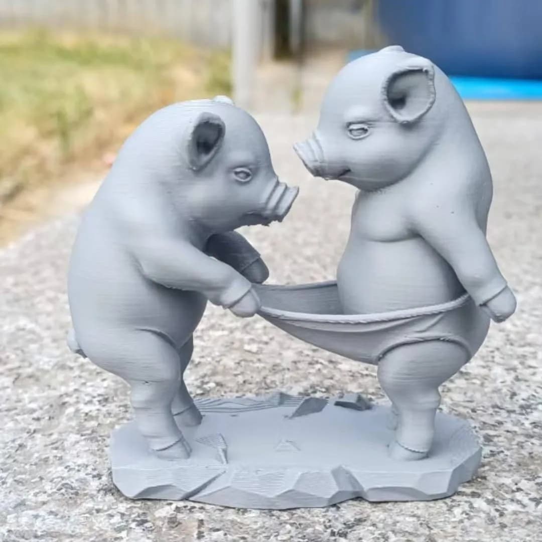Une jolie figurine de cochon de dessin animé, une pièce décorative pour les festivals, parfaite comm