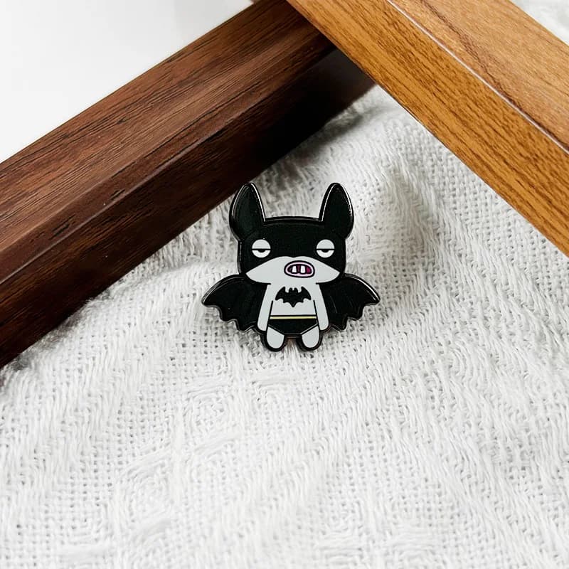 Fuggler-Bat Badge Épinglette en émail, motif animal étrange et amusant, monstre moche et mignon, ani