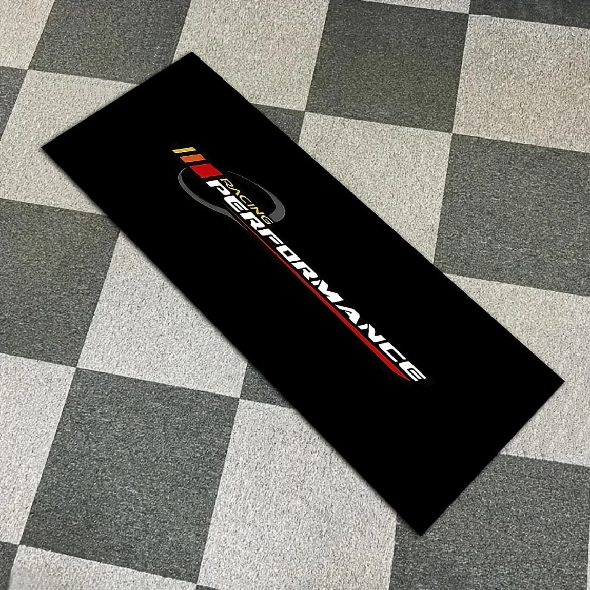 Tapis de sol Racing Performance Logo Garage Runner, noir avec rayures rouges, absorbant l'huile, ant