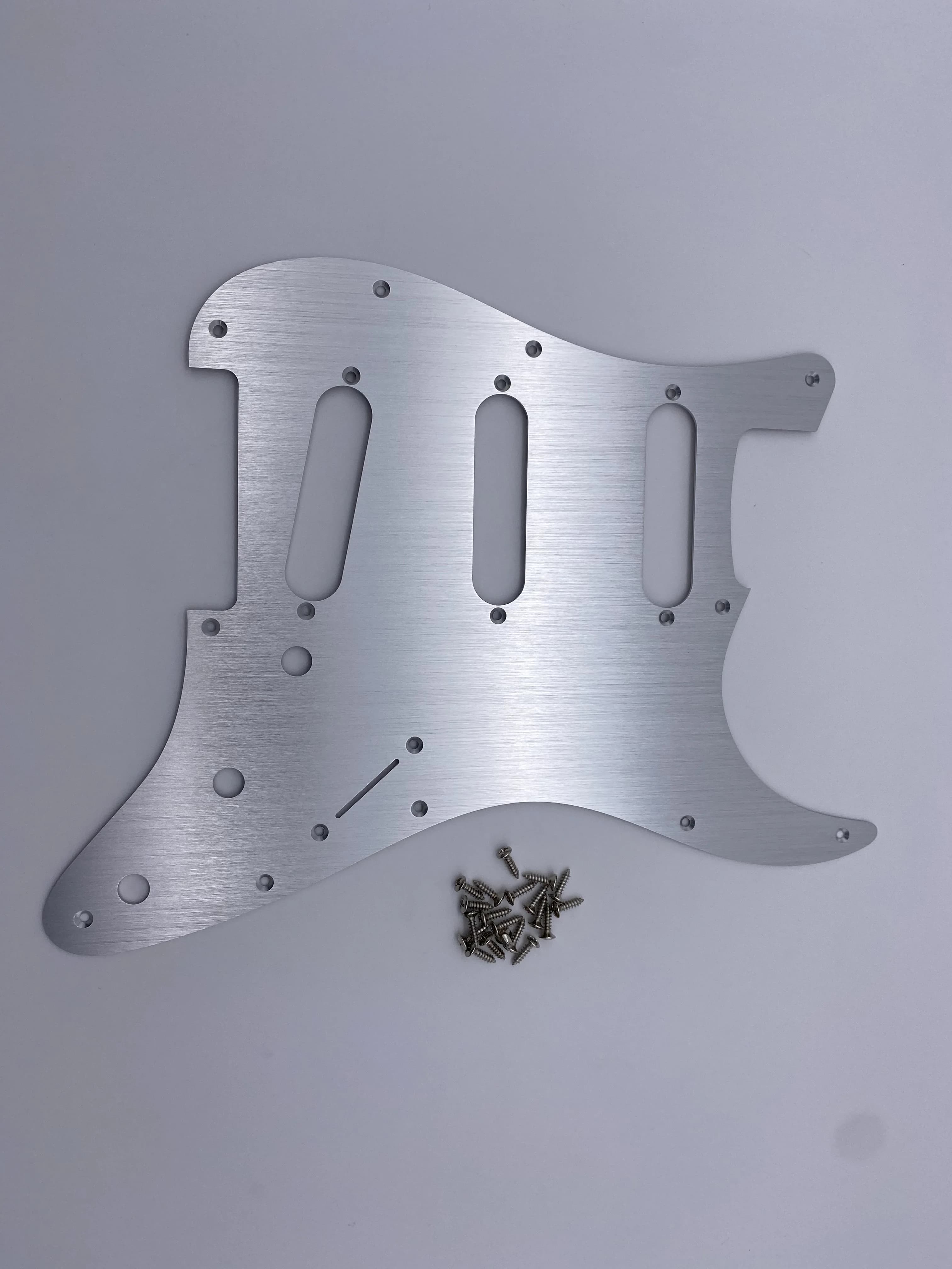 Protection de guitare 11 trous en aluminium anodisé style moderne Strat SSS, plaque anti-rayures pou