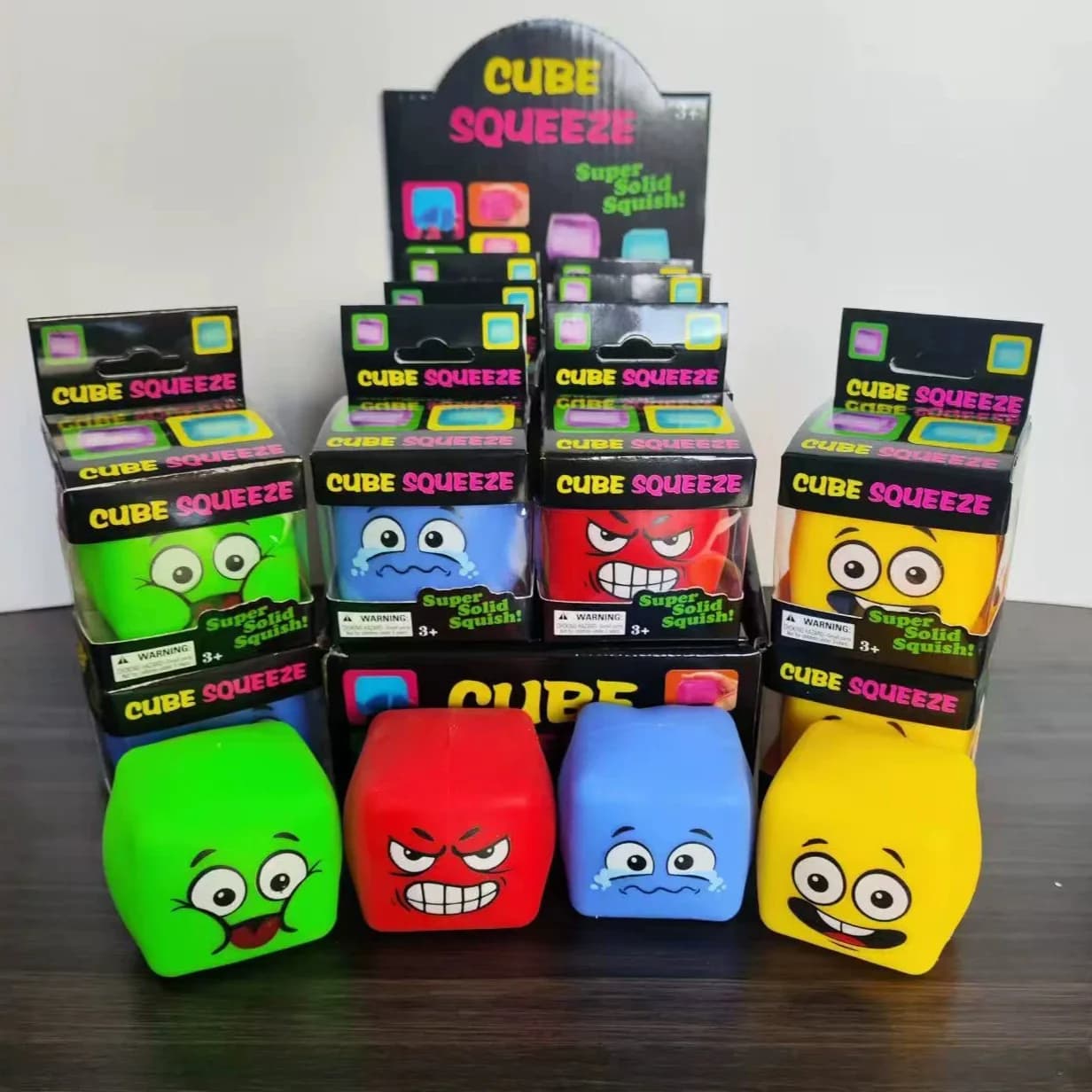 Cube à presser avec expressions amusantes, jouet anti-stress souple et super résistant, cadeau pour 