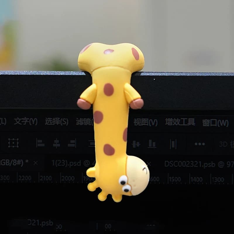Girafe en caoutchouc ornement rainure collée girafe Figurines dessin animé girafe modèle voiture déc