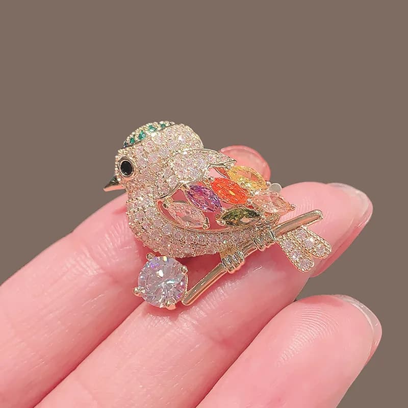 Broche à boucle, accessoire personnalisé, design d'oiseau de couleur or exquis, tendance polyvalente