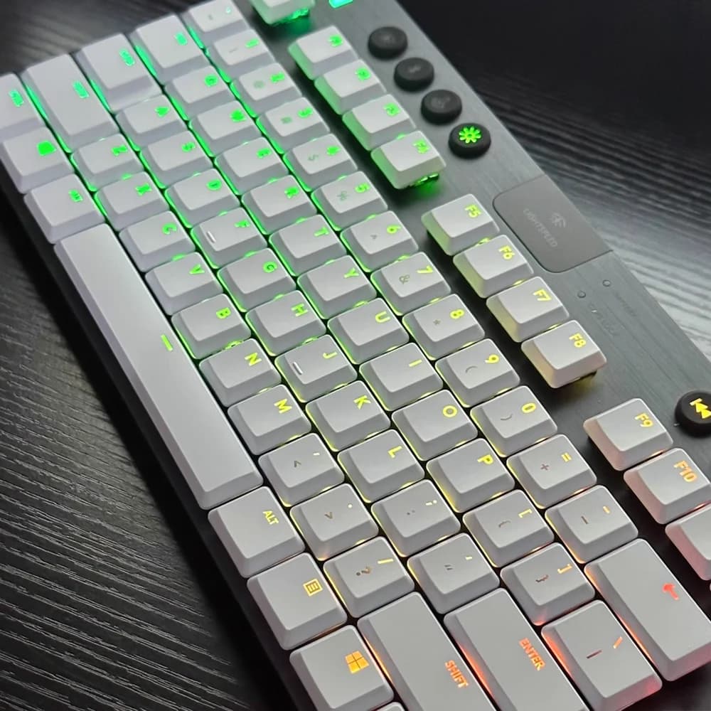 Capuchons de touches personnalisés G913, compatibles avec les claviers mécaniques G913 TKL, G915, G813, G815, translucides (111 touches au total)