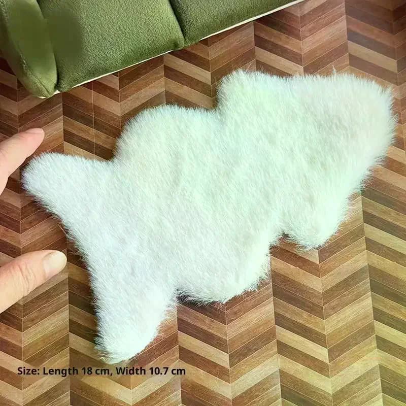 Tapis en peluche imitation peau de mouton pour maison de poupée