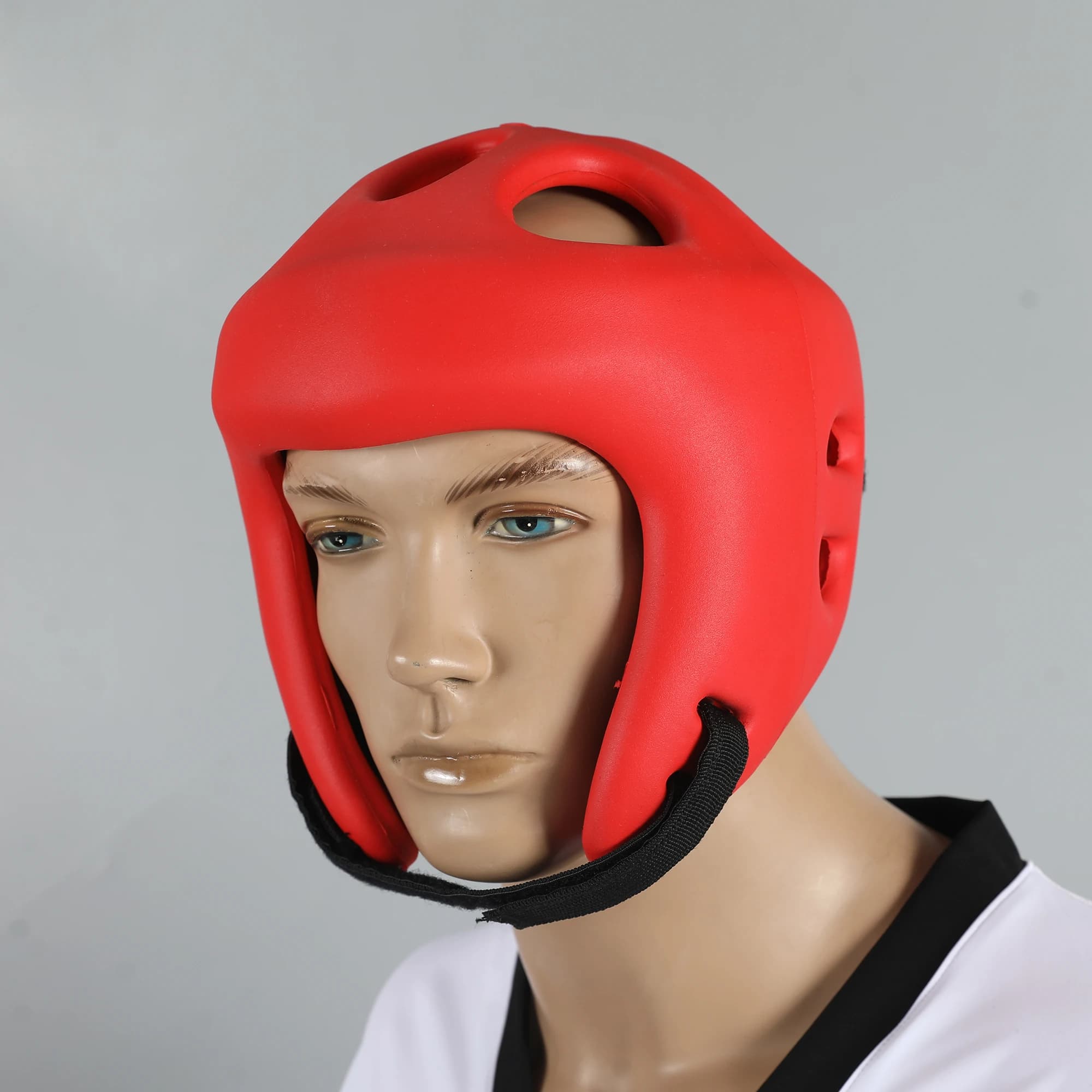 Nouveau casque de taekwondo avec écouteurs, équipement de protection pour le karaté, le MMA et le taekwondo, équipement de sport professionnel, casque complet pour l'entraînement, rouge