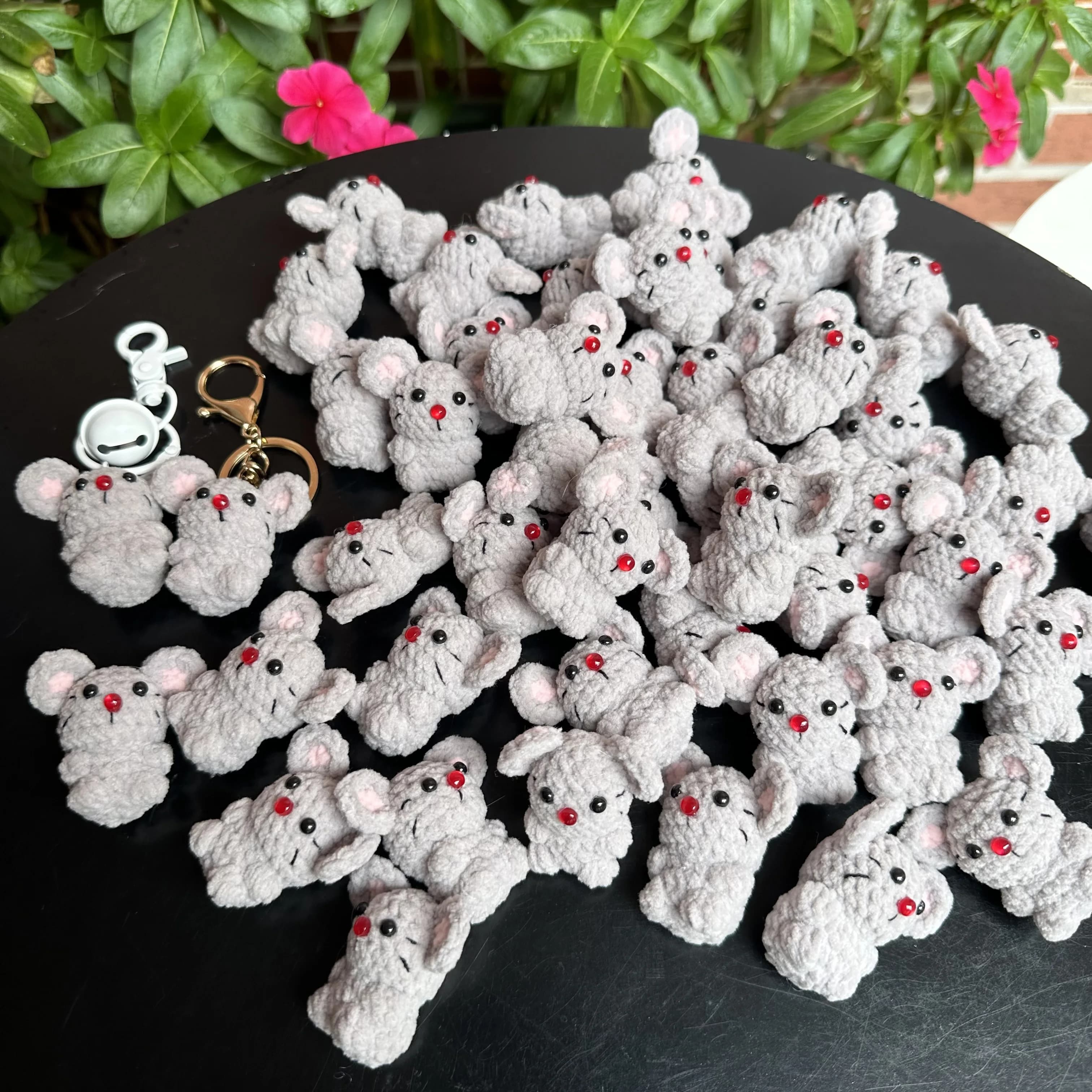 4 cm mignon Mini souris Crochet porte-clés pour cadeaux créatif Handmking dessin animé souris poupée tricoté pendentif porte-clés animaux clés cadeaux