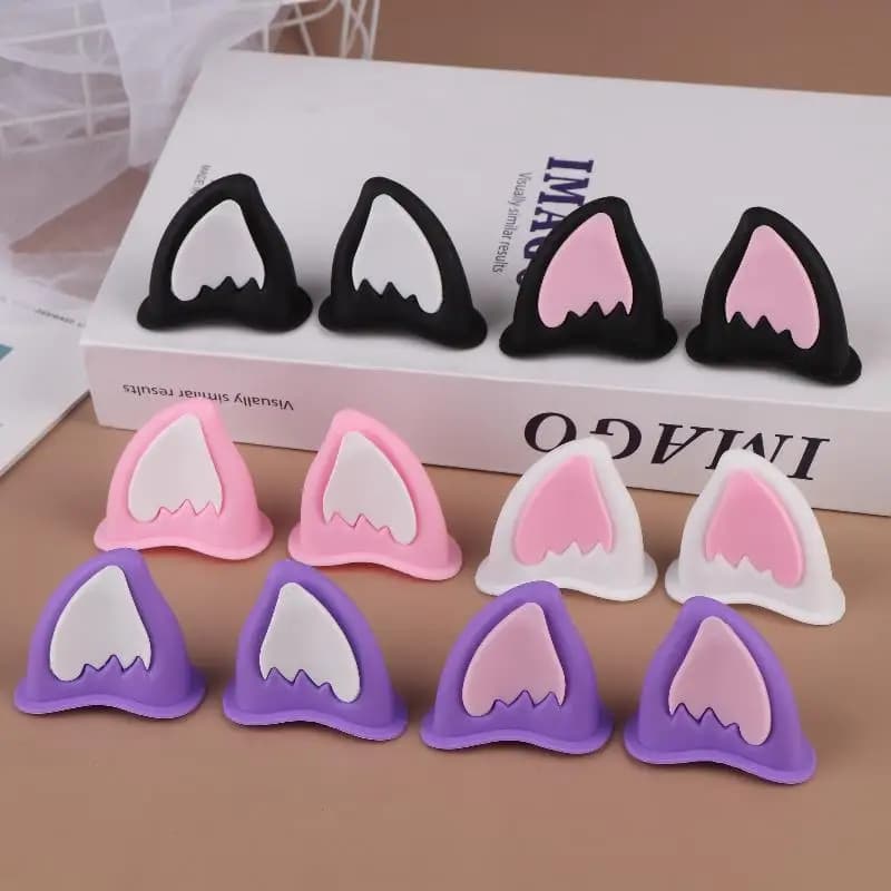 Décorations d'oreille de chat pour casque de moto