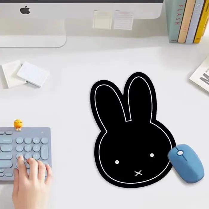 Miffy lapin tapis de souris mignon périphérique de forme irrégulière mignon dessin animé tapis de so