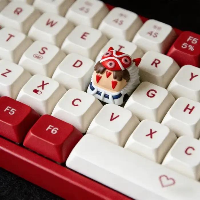 L'image du personnage de l'anime est compatible avec les accessoires de clavier mécanique personnalisé QWERTY à axe croisé.