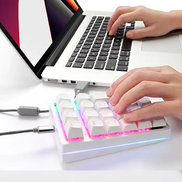 Clavier numérique mécanique à échange à chaud