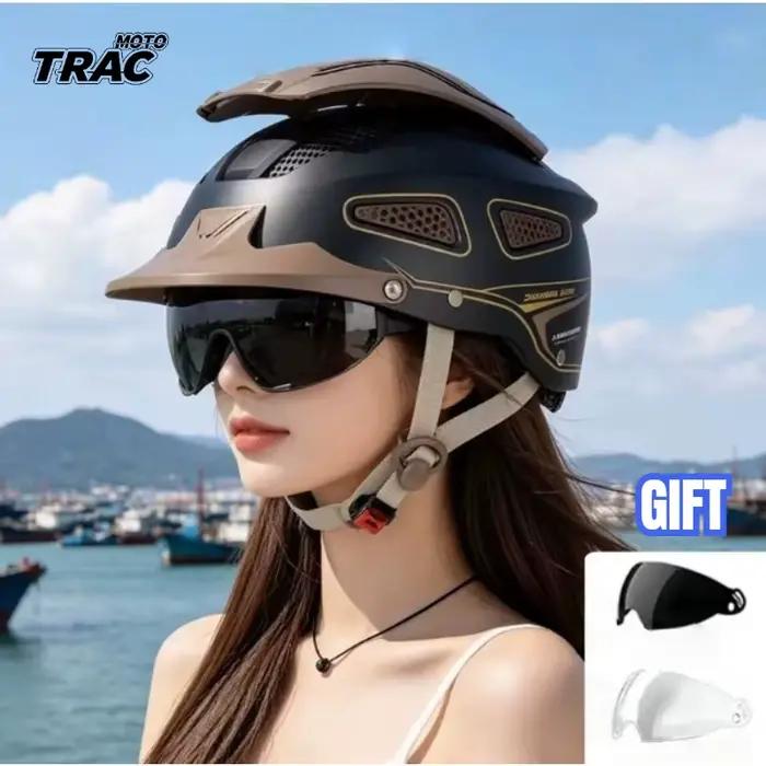 Casque de moto respirant pour l'été, casque ouvert pour hommes et femmes, double visière, demi-casque de scooter avec feux arrière