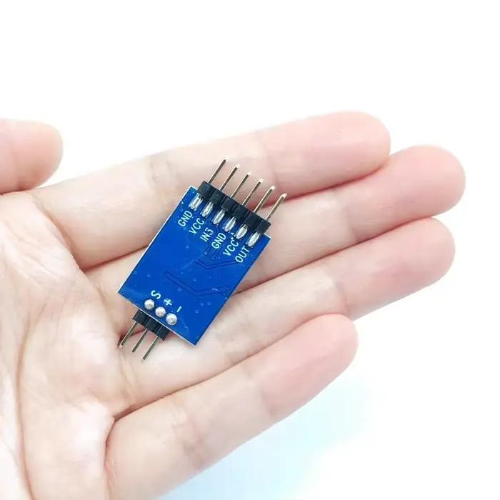 Module de commutation vidéo électronique bidirectionnel et tridirectionnel pour caméra FPV avec télécommande
